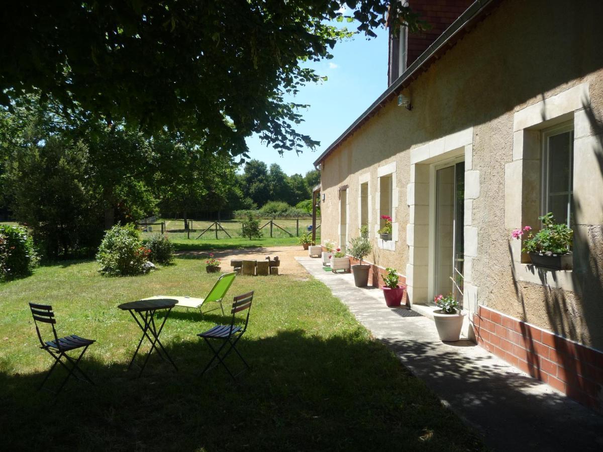 Chambre D'Hote En Vallee Du Loir - Elevage Des Rosiers Bazouges-sur-le-Loir Bagian luar foto